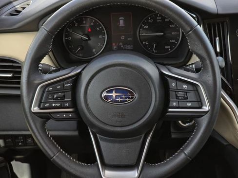 Used 2025 Subaru Outback Premium AWD/4WD image 15