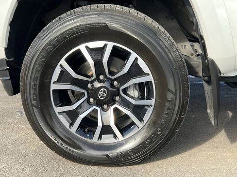 Used 2023 Toyota Tacoma TRD Pro image 12