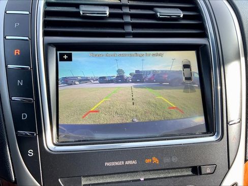 Used 2018 Lincoln MKX Reserve w/ Driver Assistance Package image 27