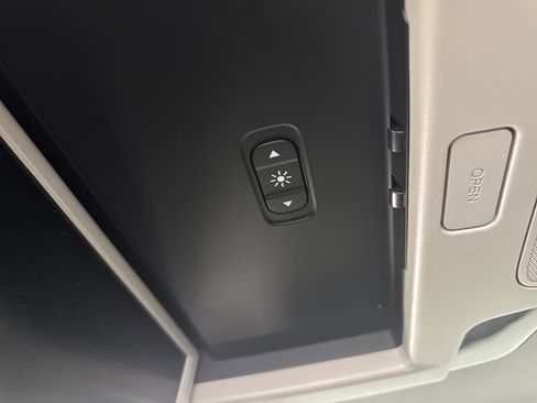 Certified 2025 Honda Odyssey Elite image 38