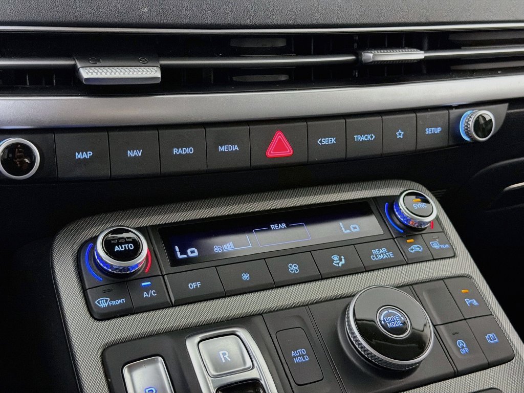 Used 2024 Hyundai Palisade SEL FWD image 20