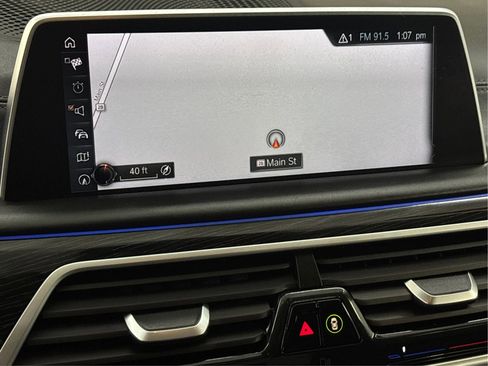 Used 2017 BMW 750i xDrive image 37