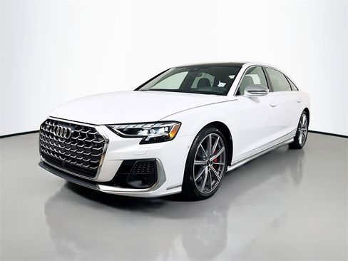 New 2025 Audi S8 4.0T image 3