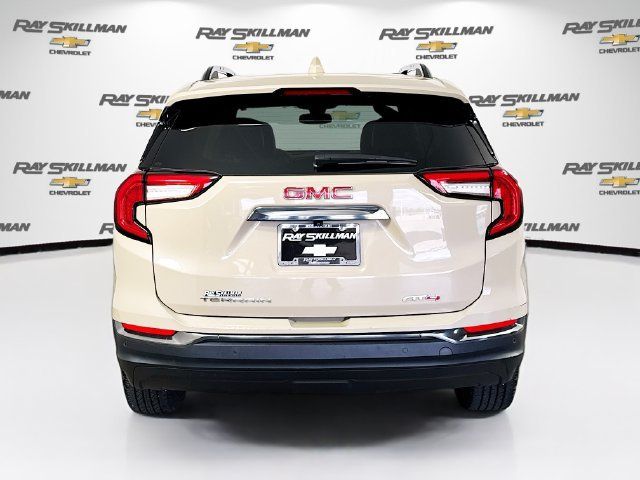 Used 2022 GMC Terrain AT4 w/ Infotainment Package II AWD/4WD image 6
