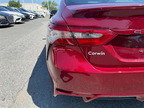 Used 2018 Toyota Camry SE FWD image 22