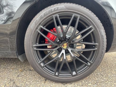 Certified 2023 Porsche Macan GTS w/ Premium Package Plus image 5