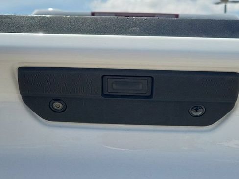 Used 2021 Chevrolet Silverado 1500 Custom RWD image 13