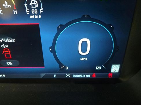 Used 2024 Ford F150 Lariat image 15