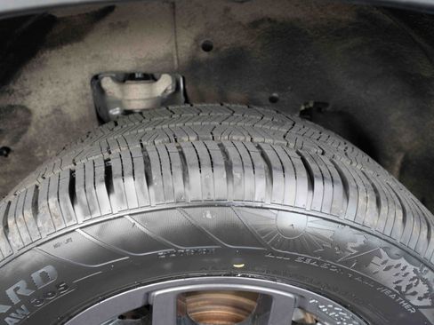 Used 2025 Honda Pilot TrailSport image 31