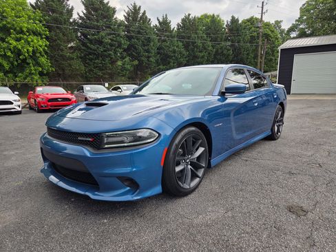 Used 2021 Dodge Charger R/T w/ Performance Handling Group RWD image 3