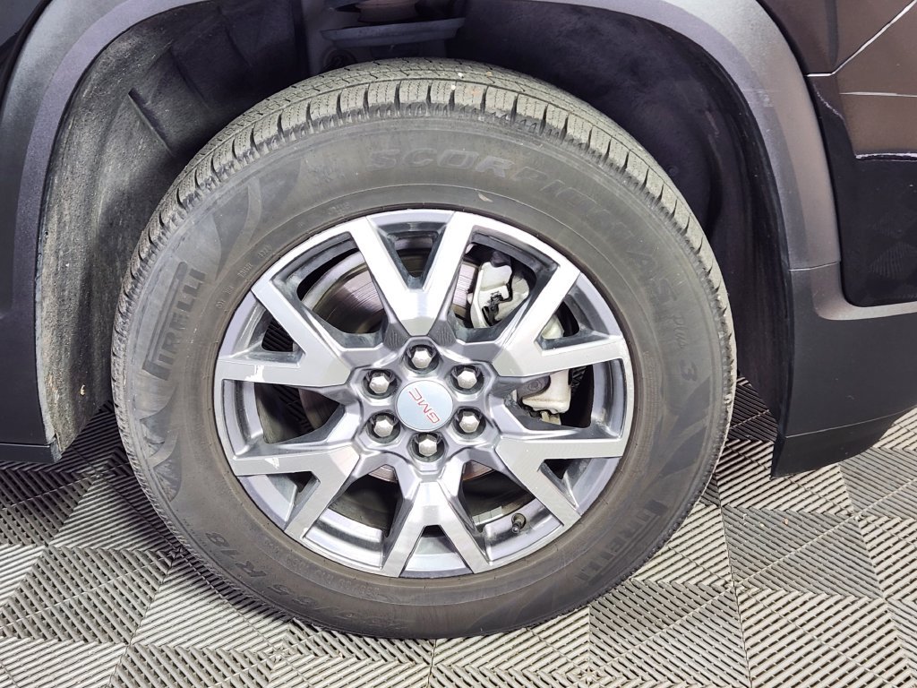 Used 2023 GMC Acadia SLT AWD/4WD image 9