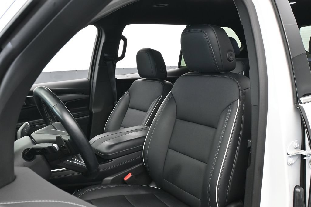 Used 2026 Buick Enclave Preferred w/ LPO, Floor Liner Package FWD image 10