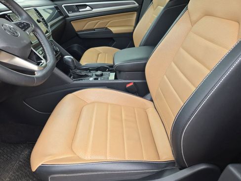 Used 2021 Volkswagen Atlas Cross Sport SEL Premium AWD/4WD image 14