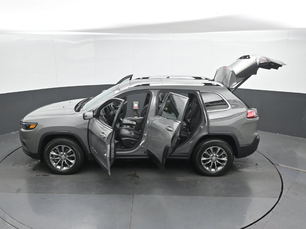 Used 2021 Jeep Cherokee Latitude Lux w/ Sun & Sound Group AWD/4WD image 54