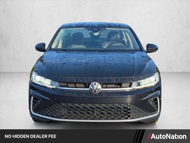 Used 2025 Volkswagen Jetta SE FWD image 1