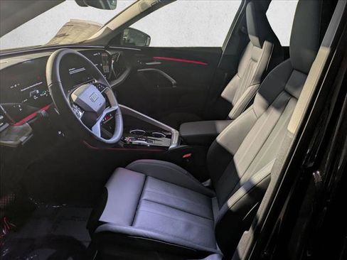 New 2025 Audi Q5 Premium Plus image 4