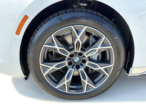 New 2026 BMW i7 xDrive60 AWD/4WD image 12