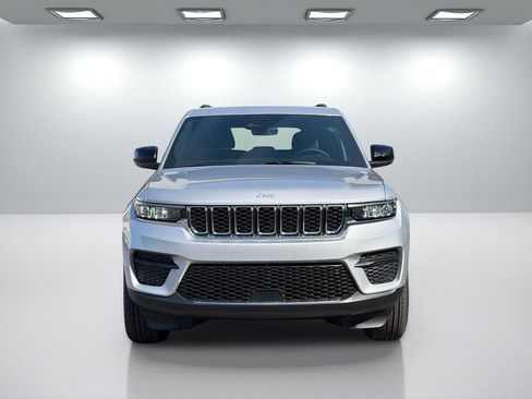 New 2026 Jeep Grand Cherokee Laredo X AWD/4WD image 9