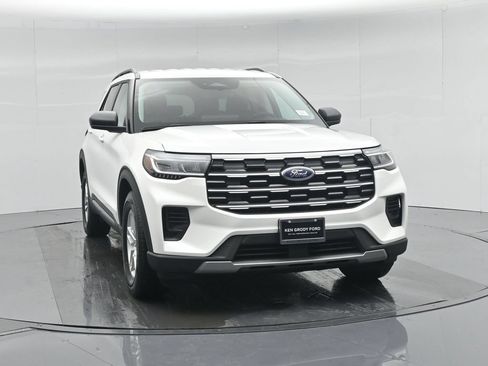 New 2026 Ford Explorer Active RWD image 29