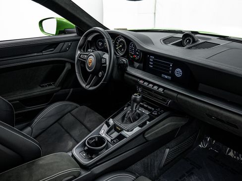 Used 2022 Porsche 911 GT3 RWD image 12