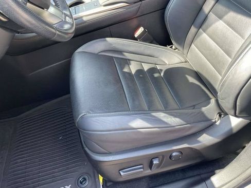 Used 2022 Lexus RX 350 F Sport w/ Accessory Package AWD/4WD image 8
