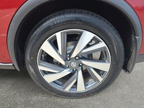 Used 2017 Nissan Murano Platinum w/ Platinum Technology Package FWD image 32