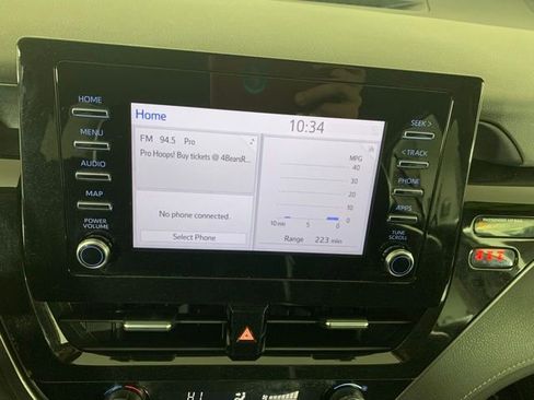 Used 2023 Toyota Camry SE image 10