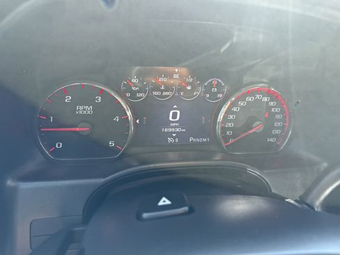 Used 2016 GMC Sierra 2500 Denali w/ Duramax Plus Package image 9