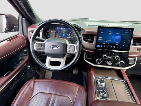 Used 2024 Ford Expedition Limited AWD/4WD image 15