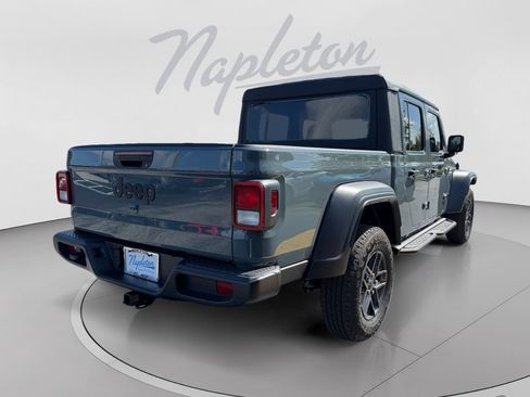 Used 2026 Jeep Gladiator Sport AWD/4WD image 6