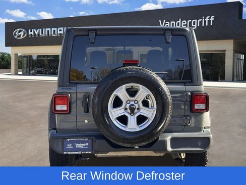 Used 2019 Jeep Wrangler Sport image 11