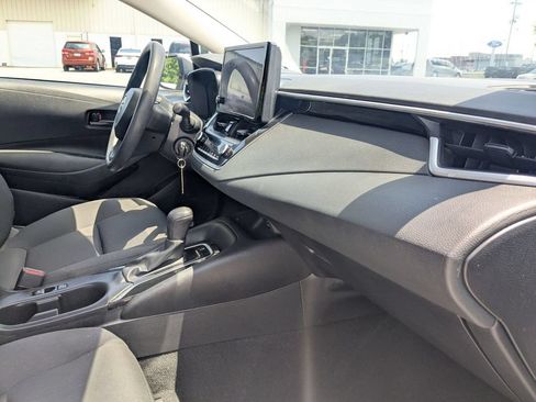 Used 2024 Toyota Corolla LE FWD image 35