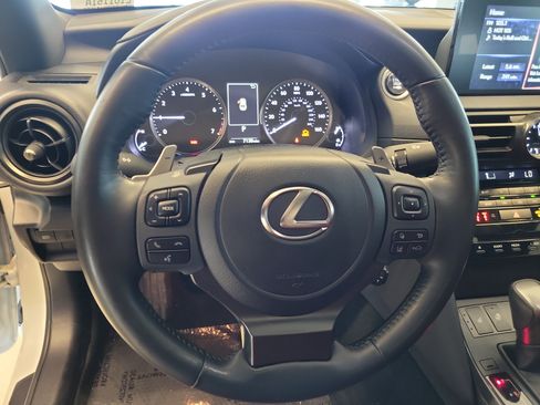 Used 2025 Lexus IS 350 F Sport RWD image 27