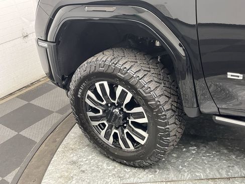 Used 2024 GMC Sierra 2500 Denali Ultimate w/ Max Trailering Package image 40