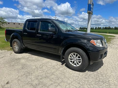 Used 2018 Nissan Frontier SV AWD/4WD image 4