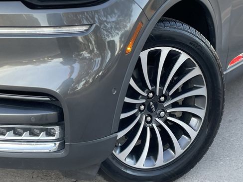 Used 2020 Lincoln Aviator Reserve w/ Equipment Group 201A image 8