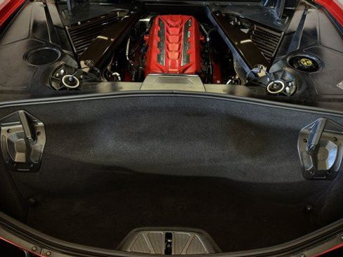 Used 2021 Chevrolet Corvette Stingray Premium Cpe w/ Z51 Performance Package RWD image 31