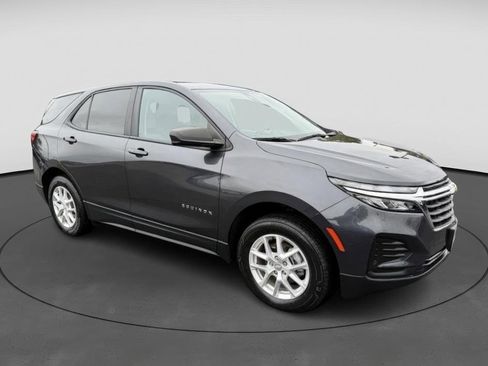 Certified 2022 Chevrolet Equinox LS w/ LS Convenience Package image 5