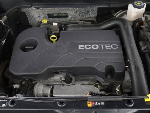 Used 2022 Chevrolet Equinox LS w/ LS Convenience Package image 18