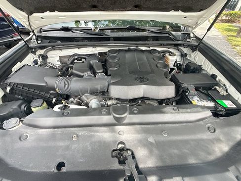 Used 2020 Toyota 4Runner Limited RWD image 32