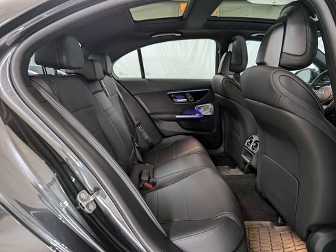 Used 2025 Mercedes-Benz C 300 4MATIC Sedan image 15