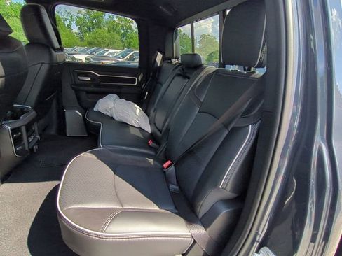 Used 2025 RAM 2500 Laramie AWD/4WD image 30