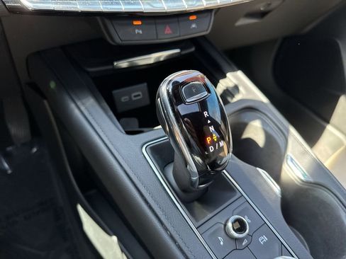 Used 2024 Cadillac XT4 Premium Luxury FWD image 54