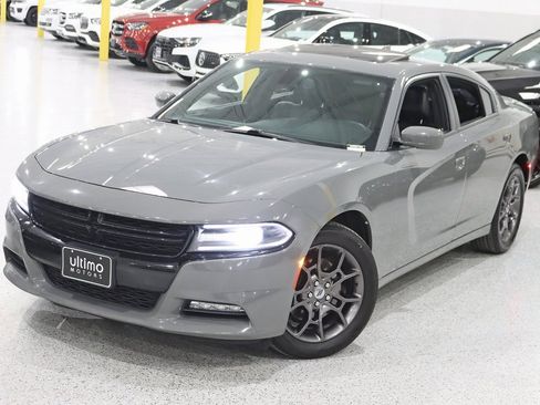 Used 2018 Dodge Charger GT image 5