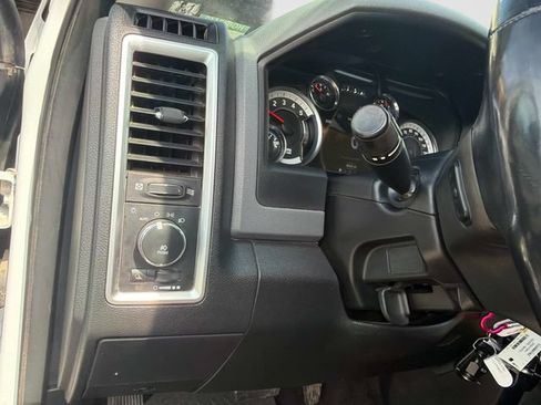 Used 2017 RAM 3500 Big Horn AWD/4WD image 29