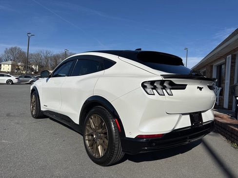 Used 2021 Ford Mustang Mach-E Premium image 11