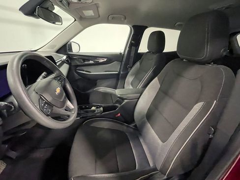 Used 2024 Chevrolet TrailBlazer LS w/ LS Convenience Package image 3
