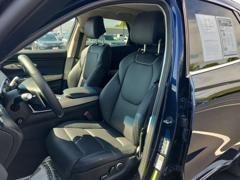 Used 2023 Genesis GV70 2.5T w/ Select Package AWD/4WD image 20