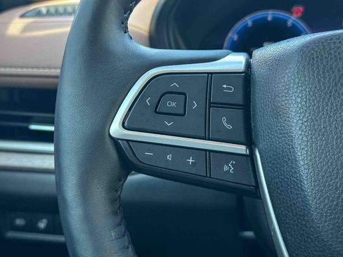 Certified 2025 Toyota Grand Highlander AWD image 30