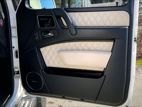 Used 2016 Mercedes-Benz G 63 AMG 4MATIC image 23